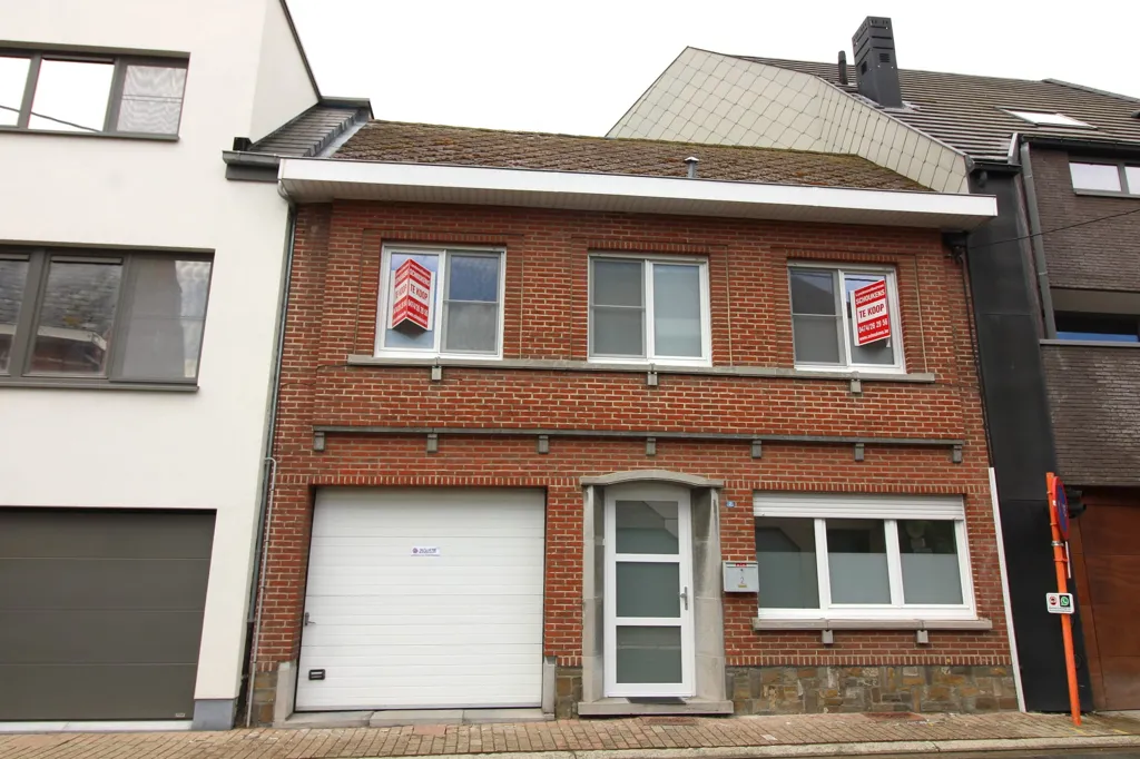Esterno - House with Garage in Opwijk