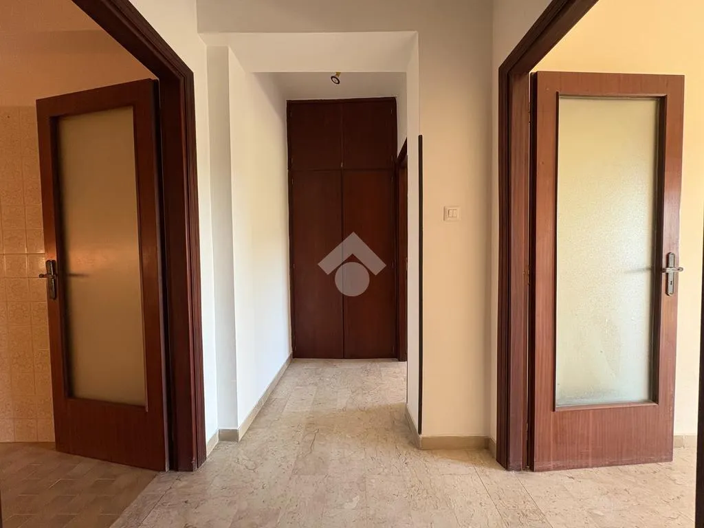Esik - Apartment with Balcony in Catanzaro