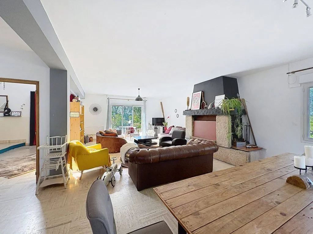 Elutuba - Luxury House with Event Space in Saint-Jouan-des-Guérets
