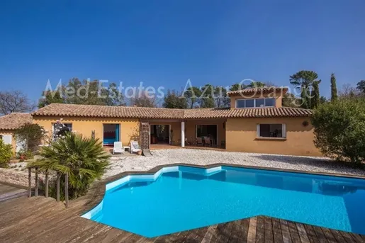 Piscina - Provençal Villa with Panoramic View near Saint-Tropez