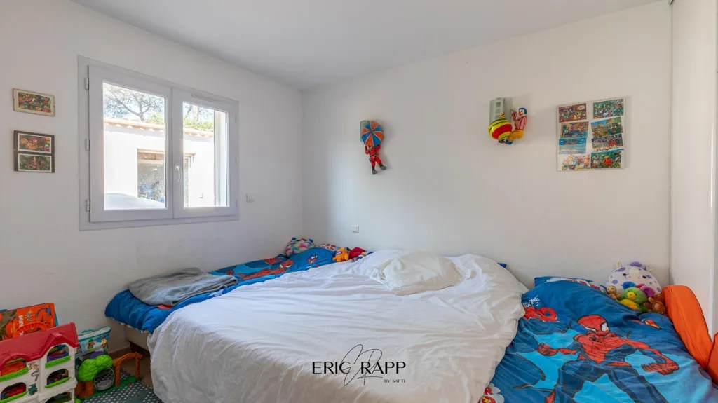 Chambres - Villa avec Piscine et Jardin à Puget-Sur-Argens