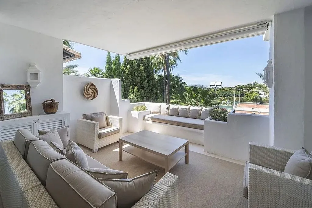 Terrass - Duplex with Pool in Marbella's Golden Mile