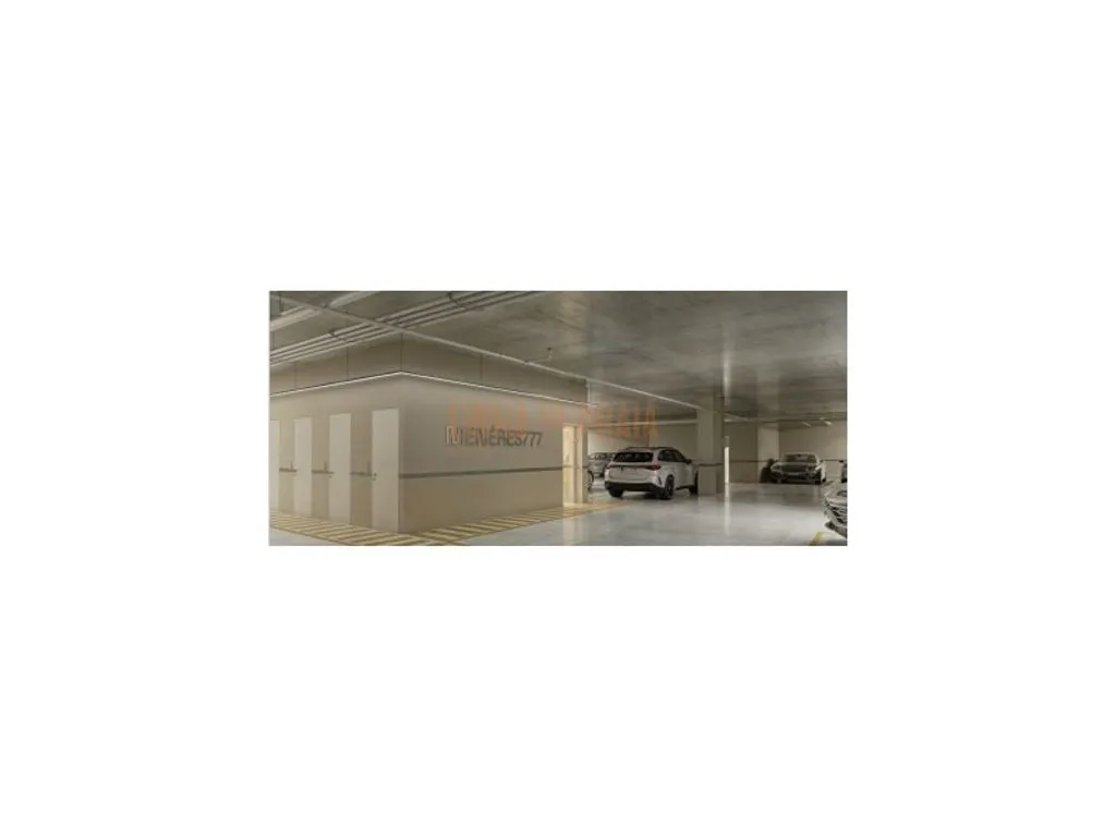 Garage - Luxury Apartment with Rooftop in Matosinhos