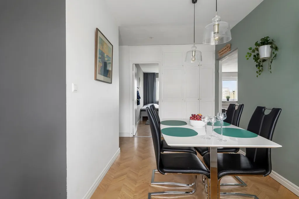 Söögituba - Apartment with Balcony in Mariehem