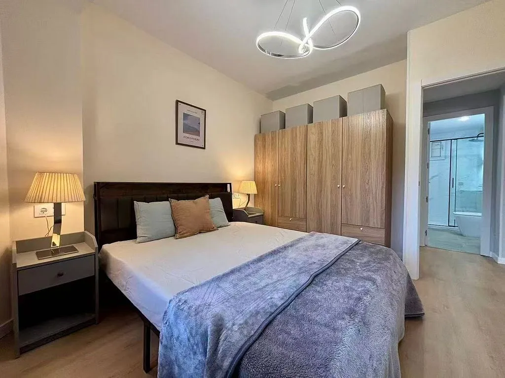 Magamistoad - Ample Apartment with Balcony in Eixample