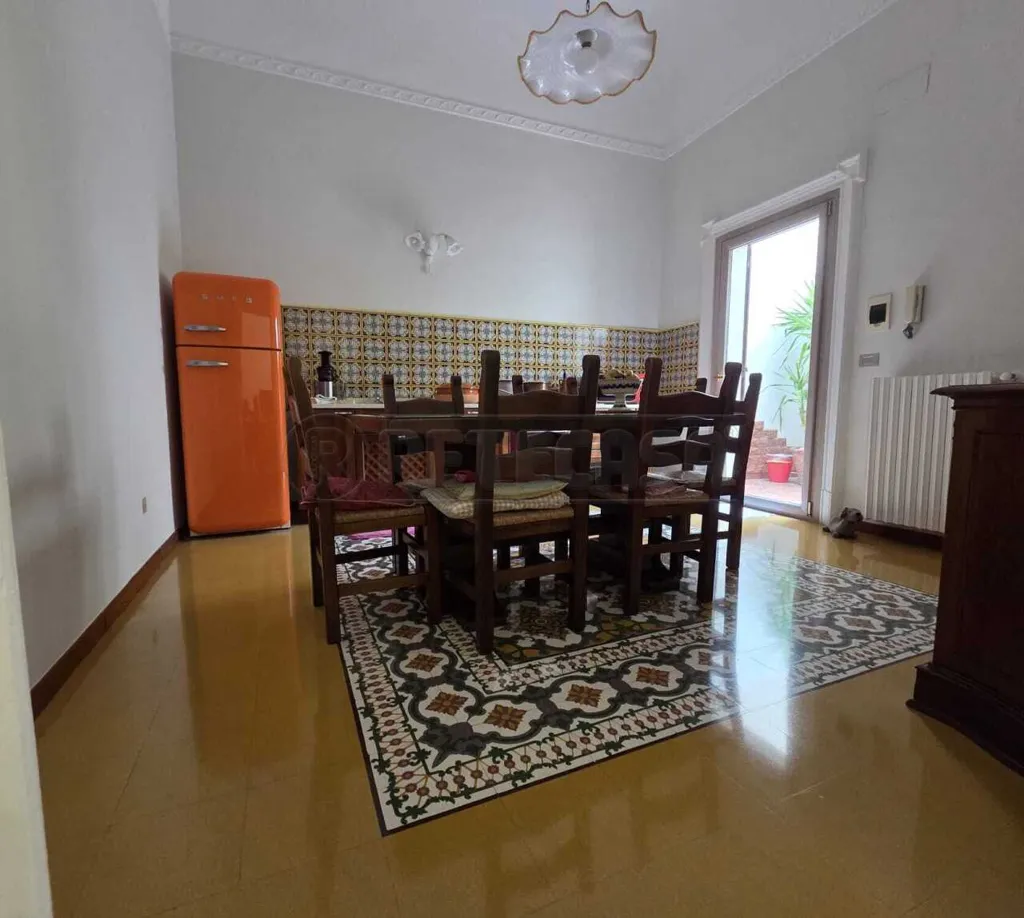 Söögituba - Historic Penthouse with Veranda in Molfetta