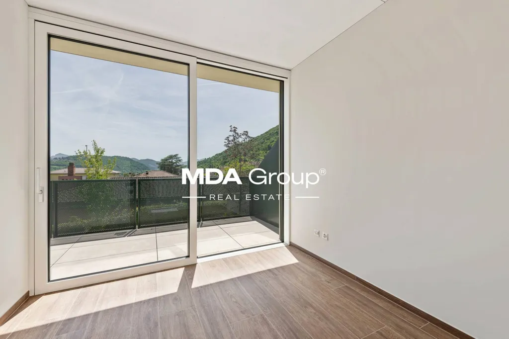 Toad - Modern Townhouse with Mountain View in Manno