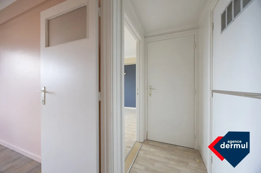 hallway_entrance