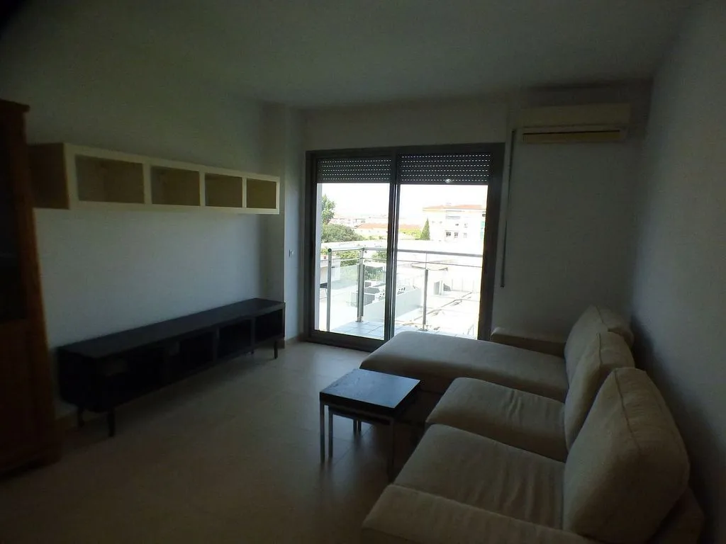 Elutuba - Apartment with Balcony in Eixample Sud