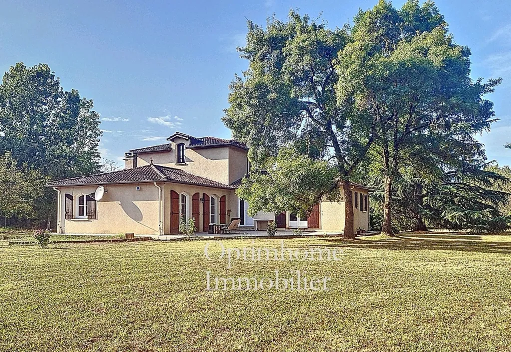 Extérieur - Maison de 6 Pièces avec Accès Rivière à Trémons