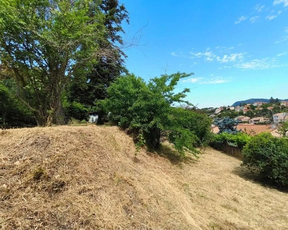 Giardino - Buildable Land with South-East View in Millau