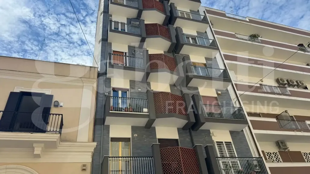 Välivaade - Modern 2-Bedroom Apartment in Bari Centre