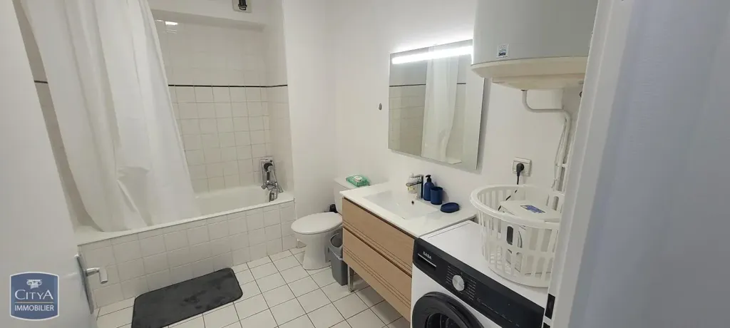 Salles de bain - Appartement meublé avec balcon à Besançon