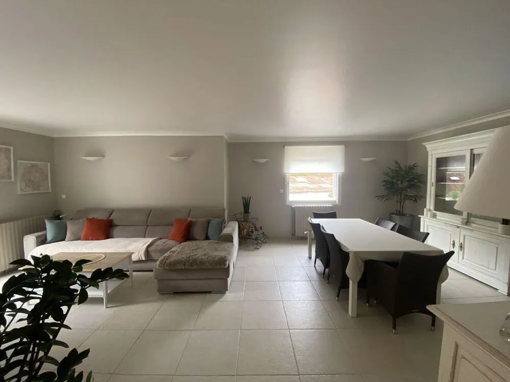 Elutuba - Character House with Pool near Cahors