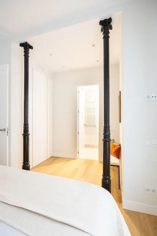 Magamistoad - Luxury East-Facing Apartment in JERONIMOS, Madrid