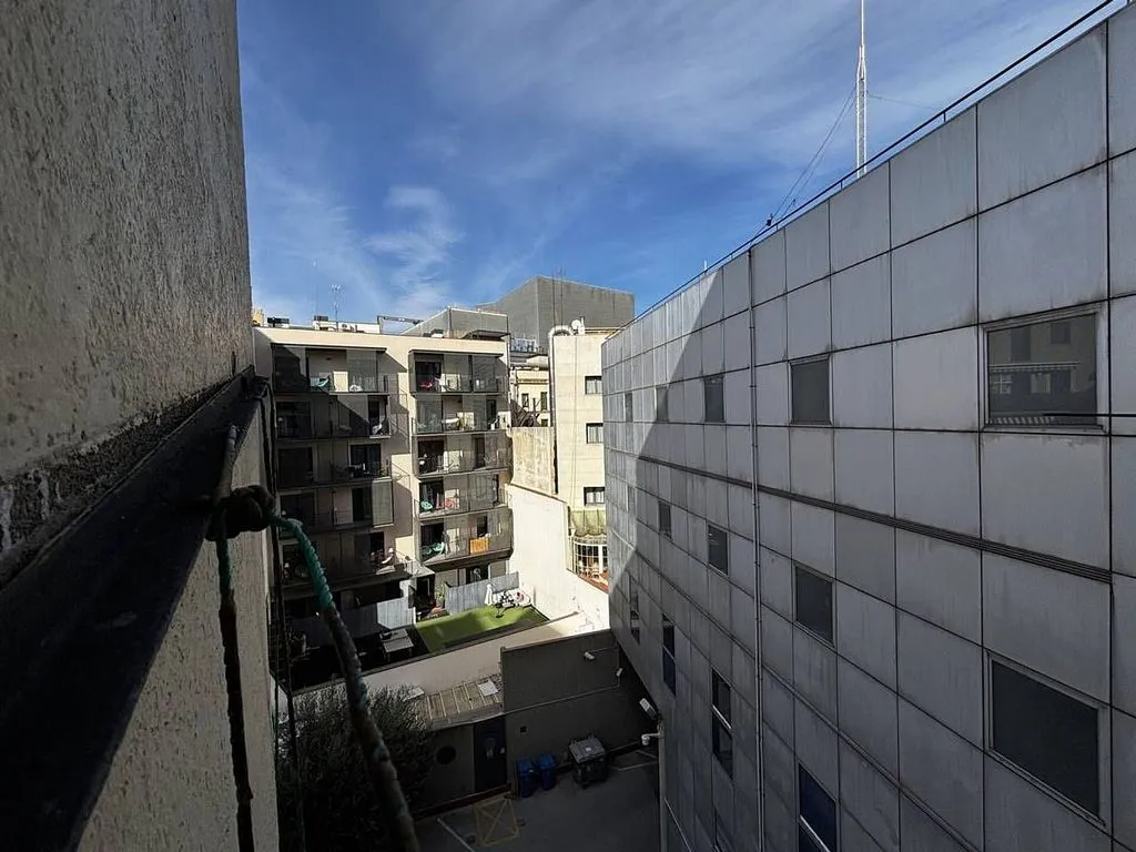 Jardin - Historic Apartment with Terrace in El Raval