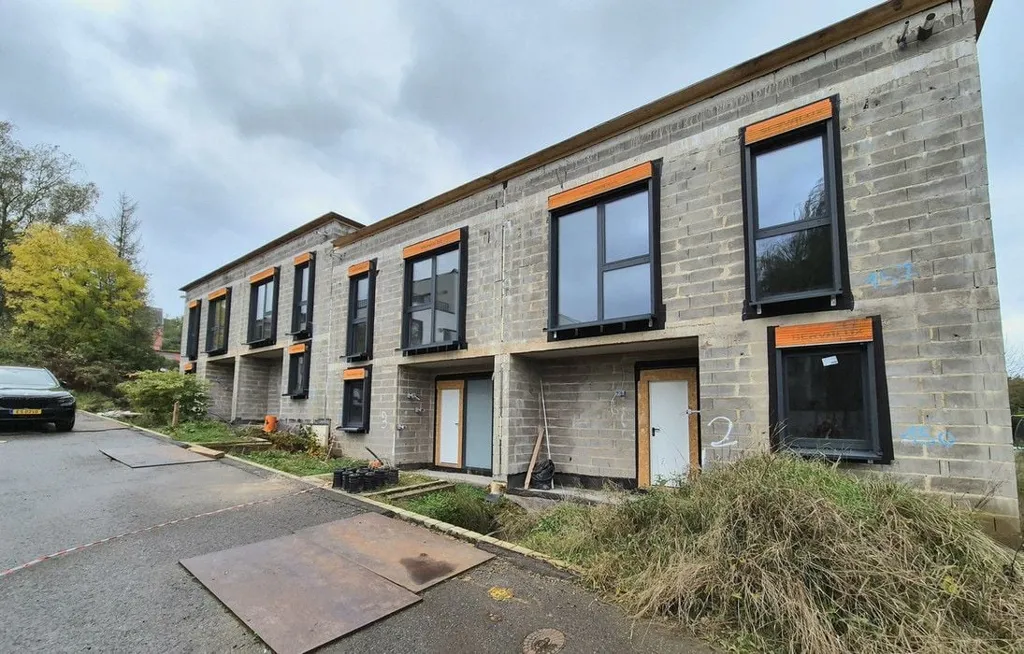 Välivaade - Modern Duplex with Garden in Oberkorn