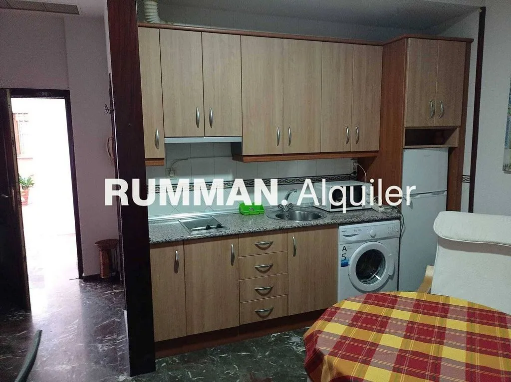 Cuisine - Studio Flat with Balcony in Granada Centre