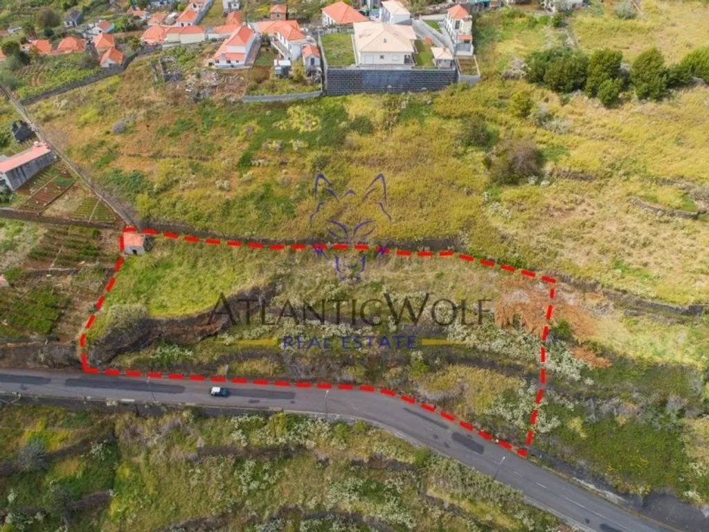 Vue aérienne - Land with Sea View in Calheta, Madeira