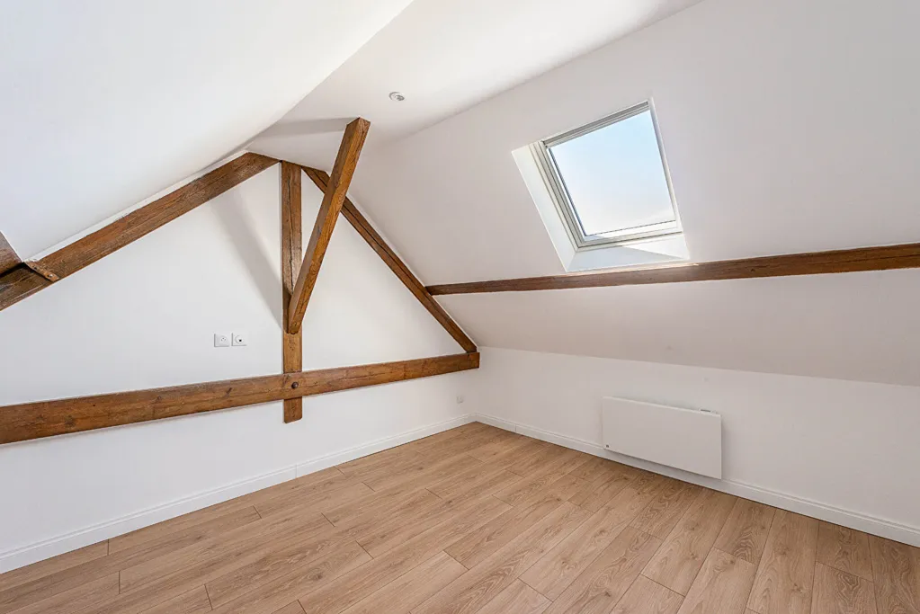 Pièces - Maison de Caractère avec Terrasse à Onnaing