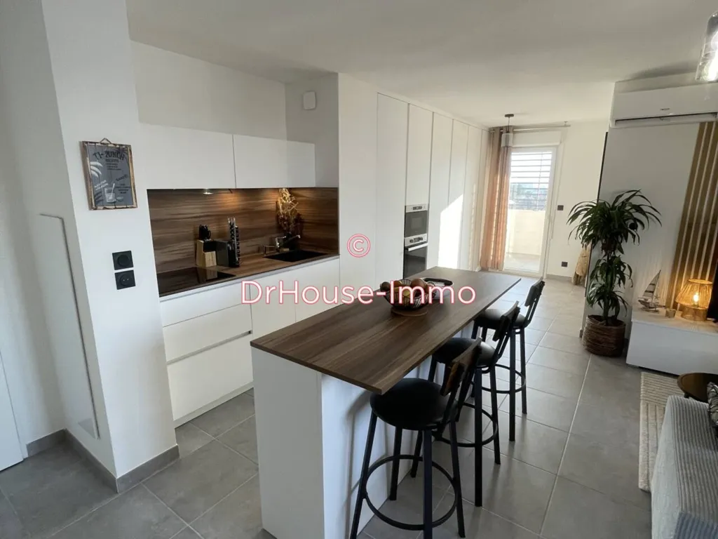 Cuisine - Appartement T3 avec Balcon Couvert à Béziers