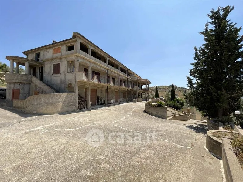 Extérieur - Villa with Multiple Apartments in Ravanusa