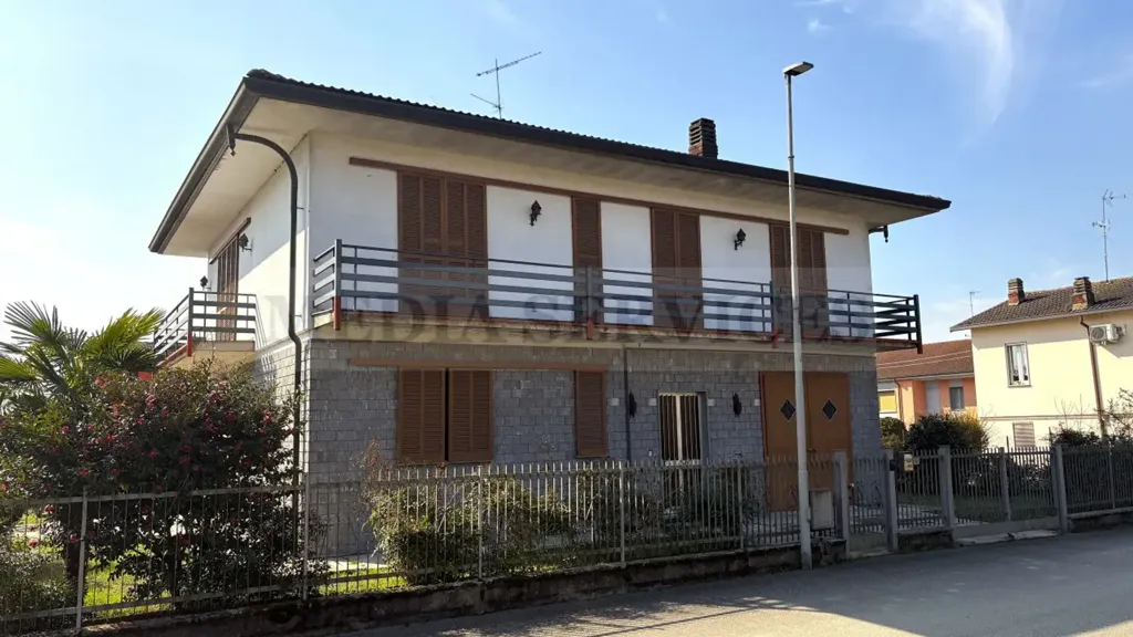 Exterior - Villa with Garden in Garlasco