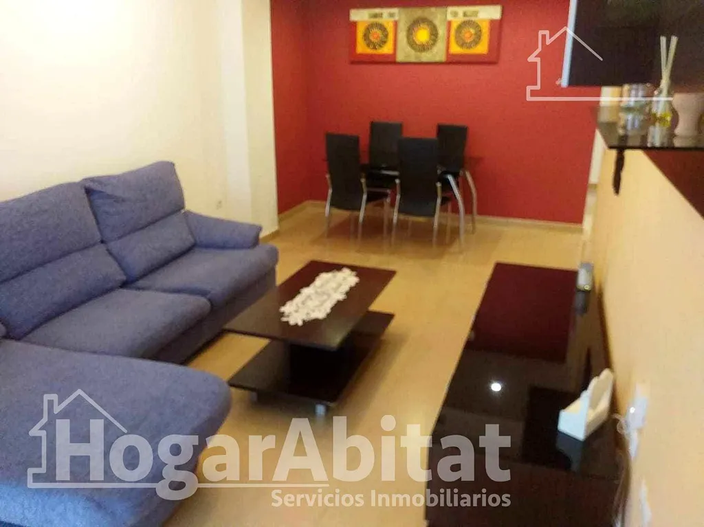 Elutuba - Semi-New Apartment with Patio in Almazora