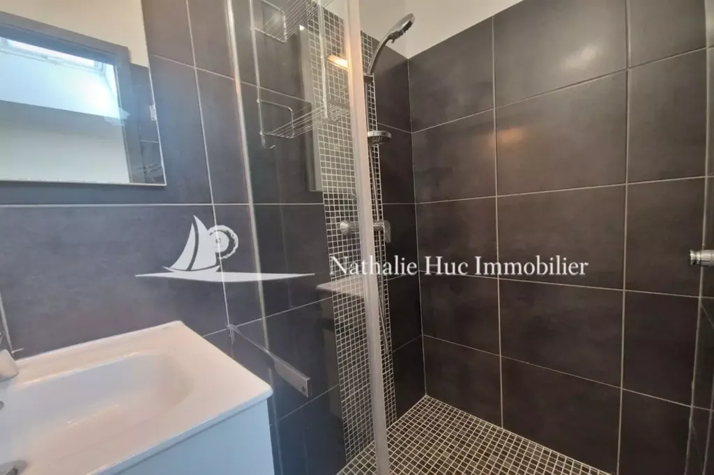 Salles de bain - Appartement Duplex avec Terrasse à Canet Plage