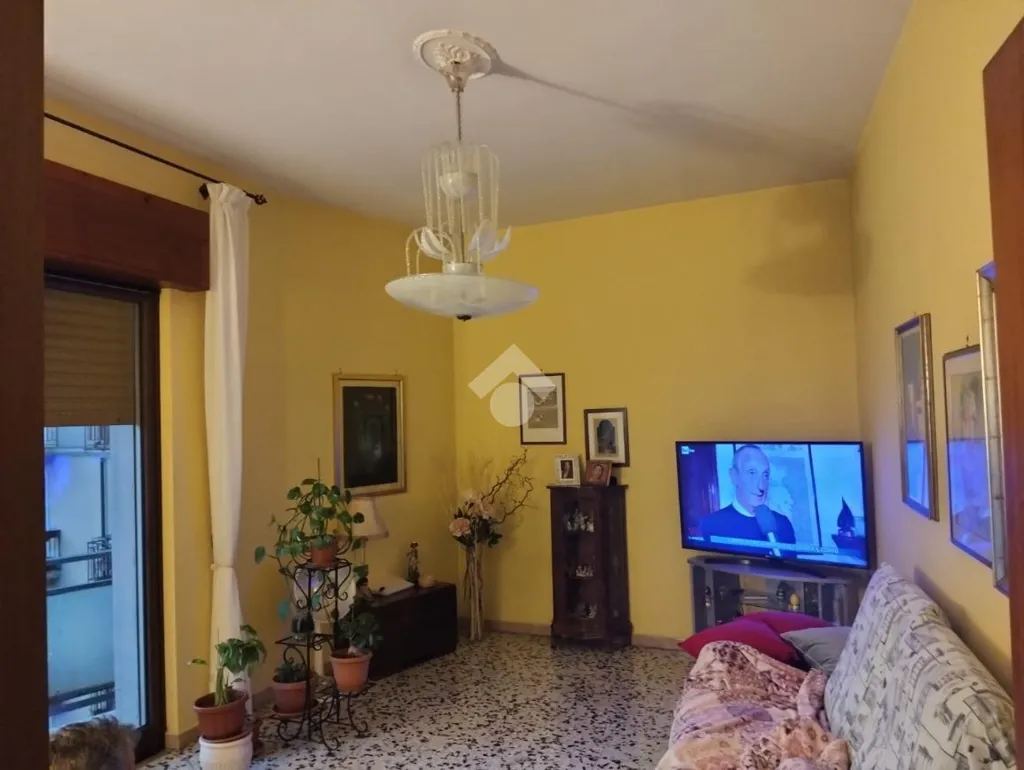 Elutuba - Apartment with Balcony in Avellino