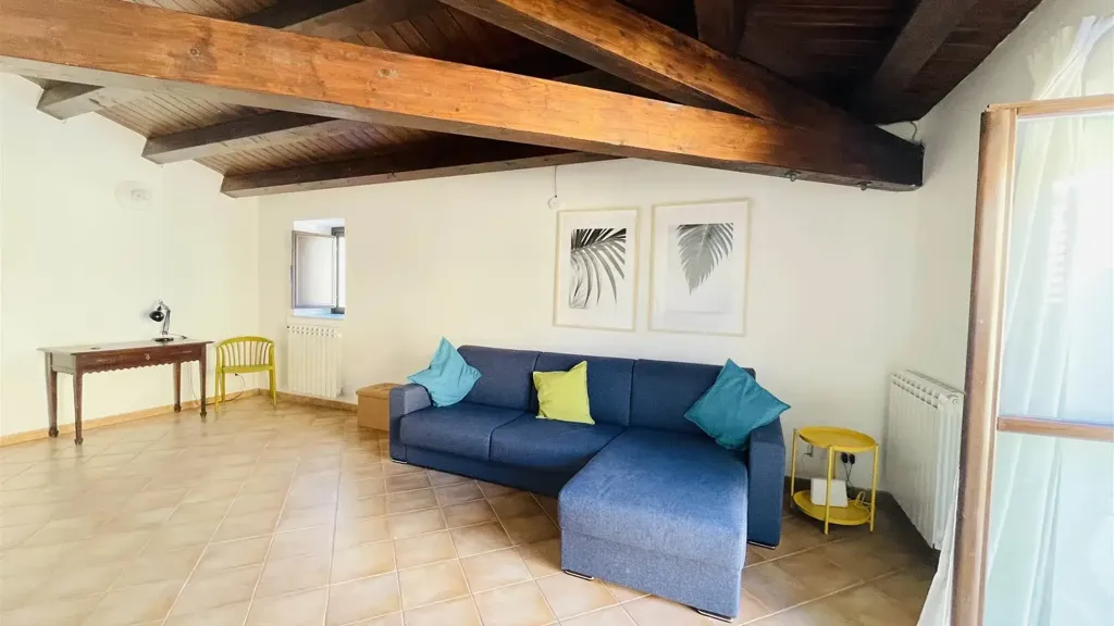 Séjour - Appartement 3 pièces à IT