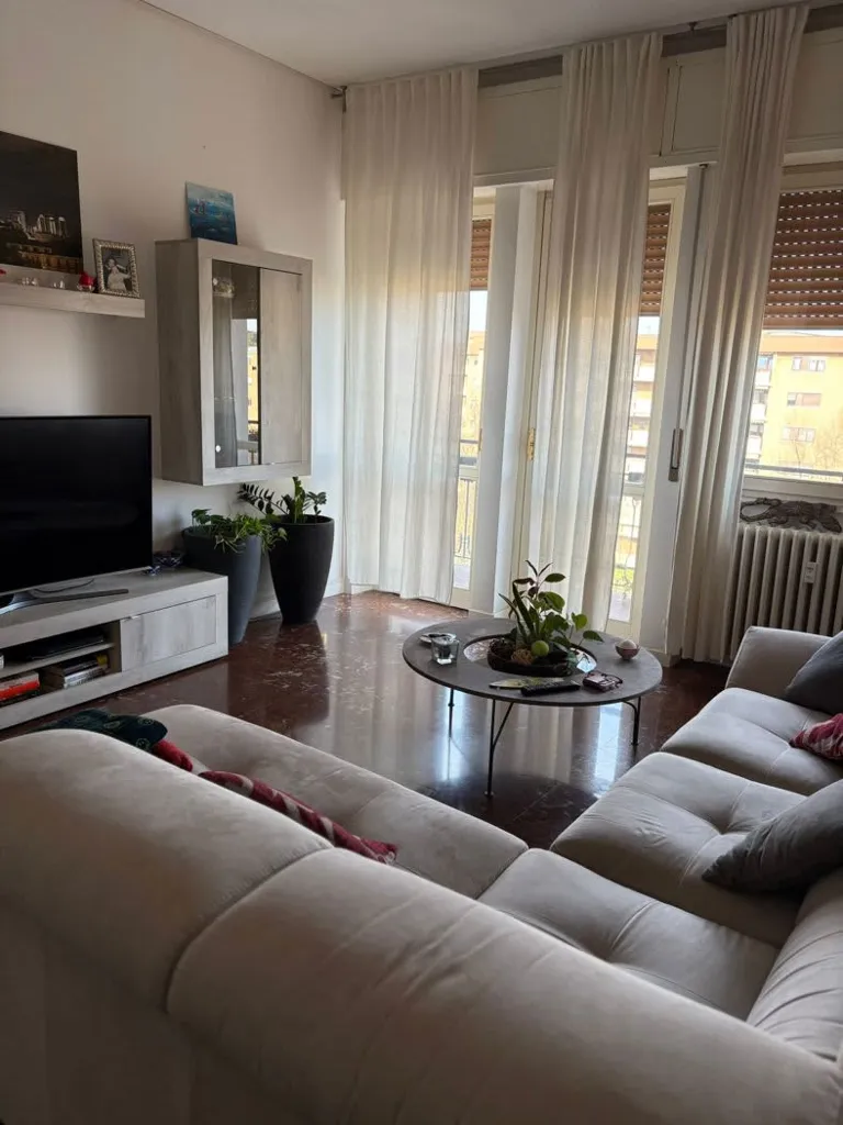 Séjour - 4-Bedroom Apartment with Panoramic Balconies in Monza