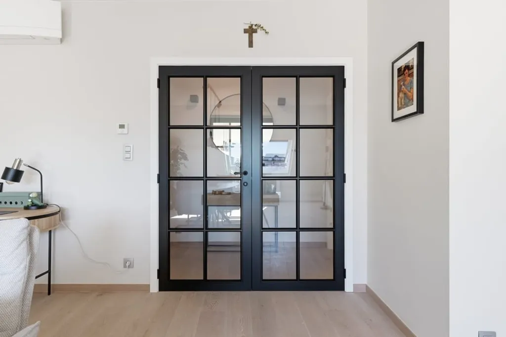 Esik - Bright Flat with Garden Access in Sint-Truiden