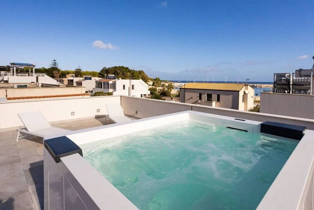Terrass - Villa with Sea View and Pool in San Vito Lo Capo