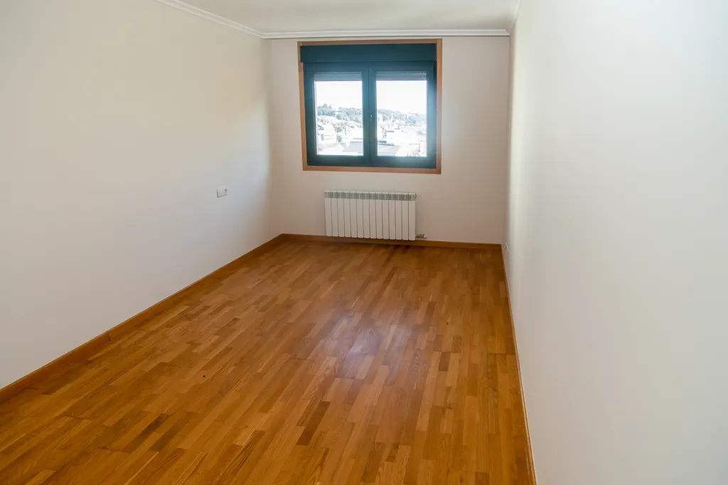 Pièces - New Build Flat with Garage in Sarria, Lugo
