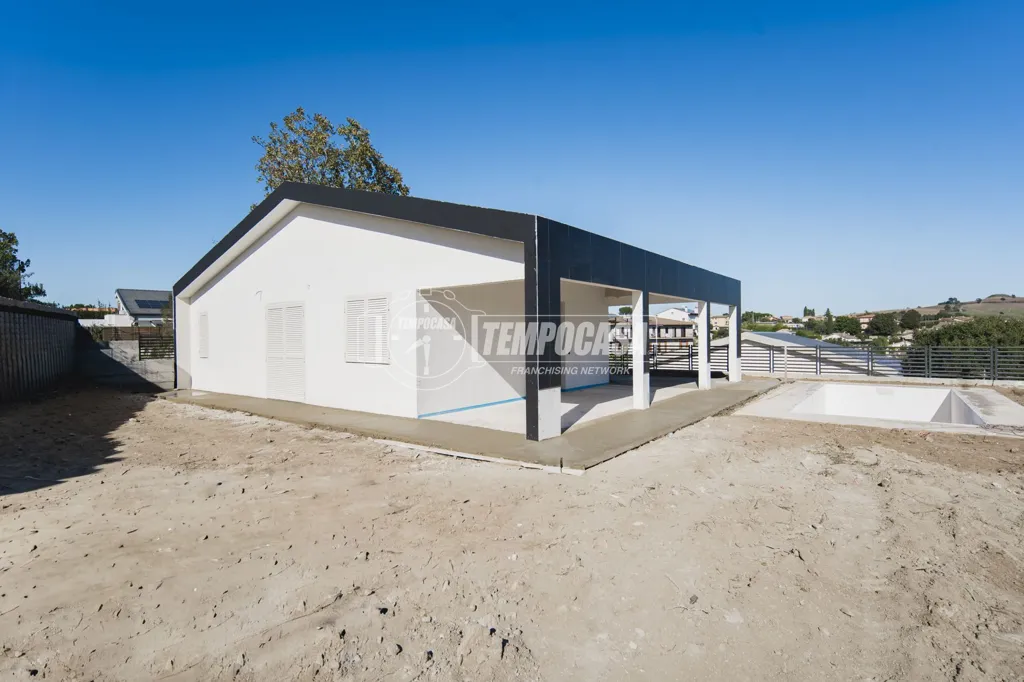 Esterno - Contemporary Villa with Private Garden in Formello