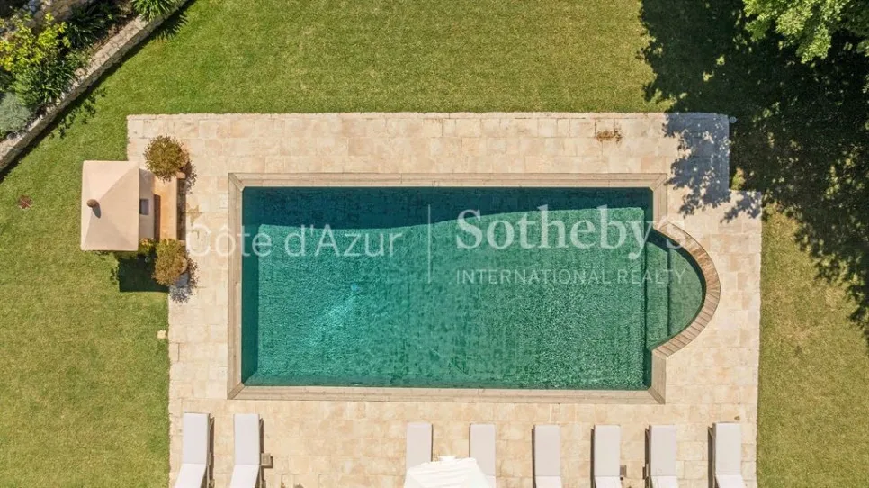 Vue aérienne - Villa Provençale avec Piscine à Ramatuelle