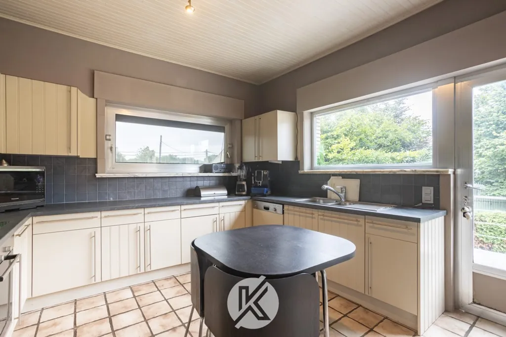 Köök - Detached Bungalow with Potential in Lede