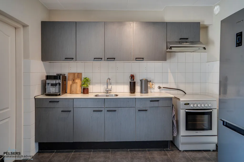 Cucina - Two-Storey House with Private Garden in Reuver