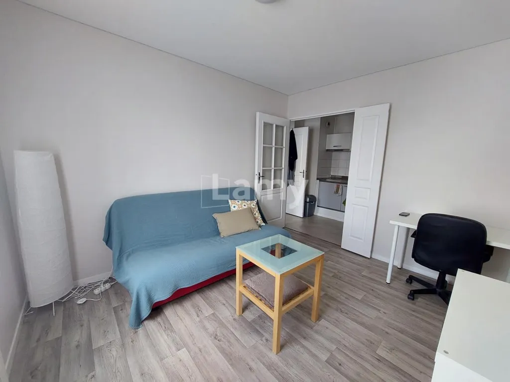 Séjour - Appartement Meublé avec Ascenseur entre Reims et Tinqueux