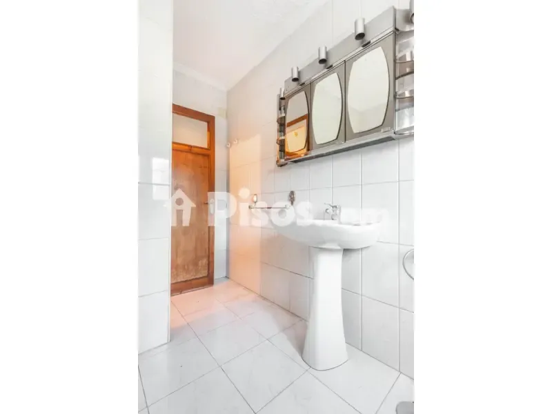 Salles de bain - Adosado with Edificable Land in Llames Baxu