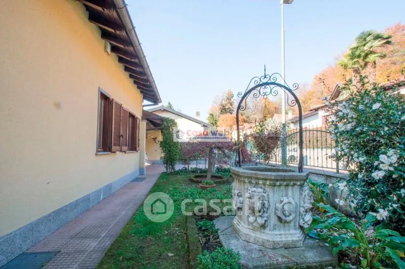 Aed - Geminate Villa with Private Garden in Cunardo