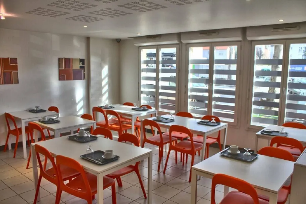 Söögituba - Studios in Dynamic Nanterre Centre