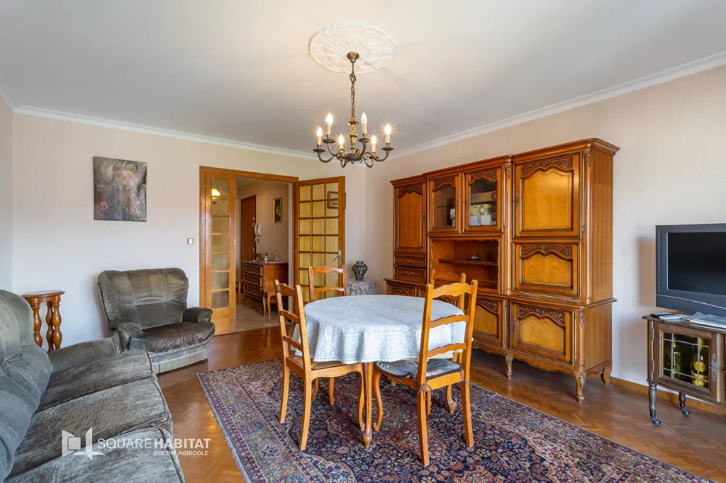 Living Room - Renovable 3-Bedroom Apartment in Annemasse