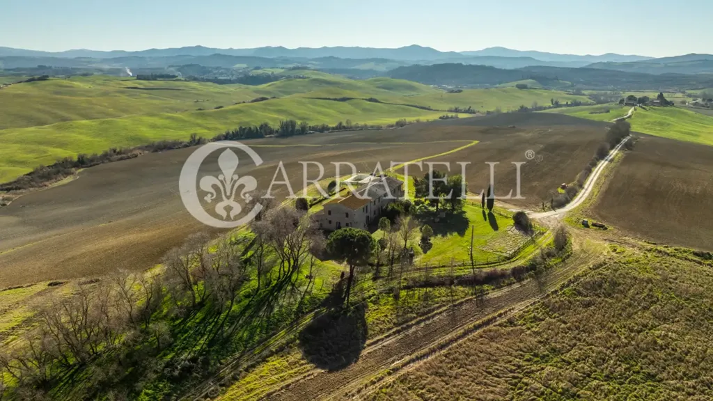 Õhuvaade - Rustic Farmhouse with Pool near Volterra