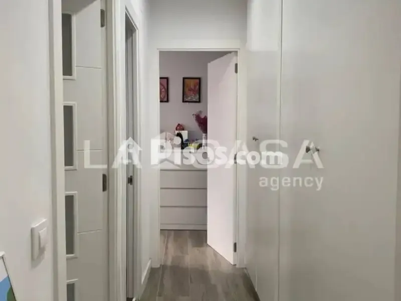 Esik - Duplex with Balcony in Santa Coloma de Gramenet