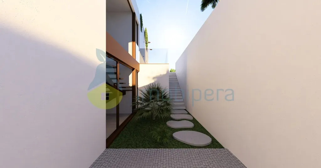New Build Villa with Suspended Pool in Salgados