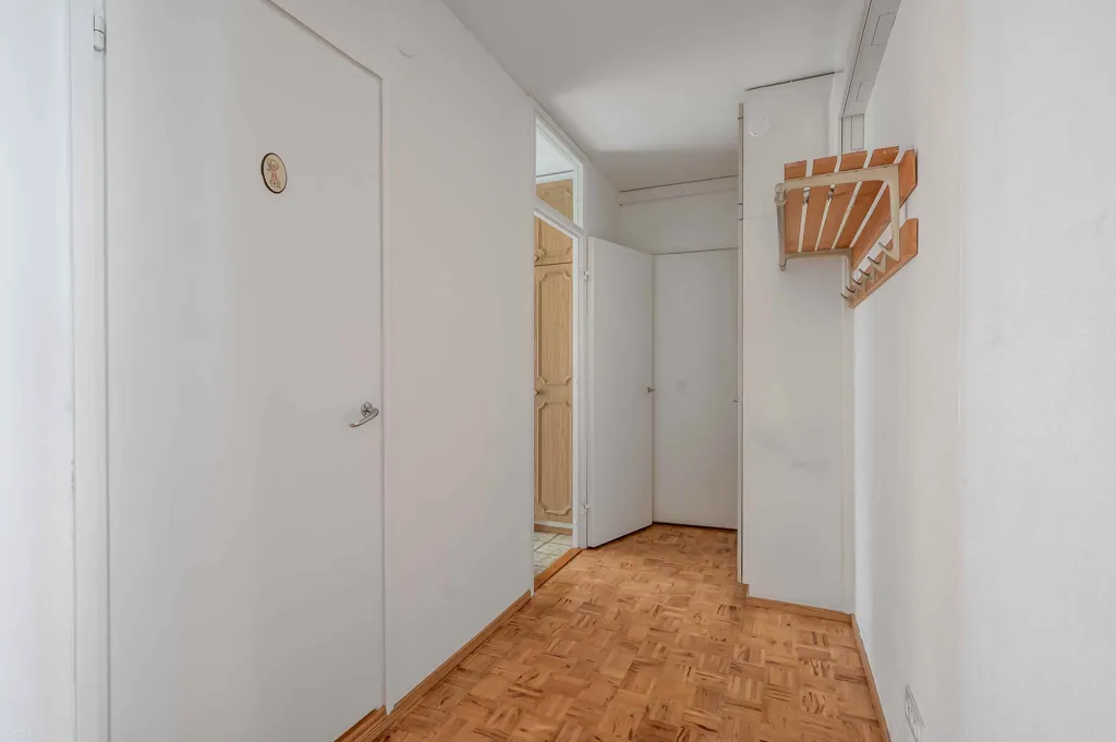 Entrée - Apartment with Balcony in Helsinki