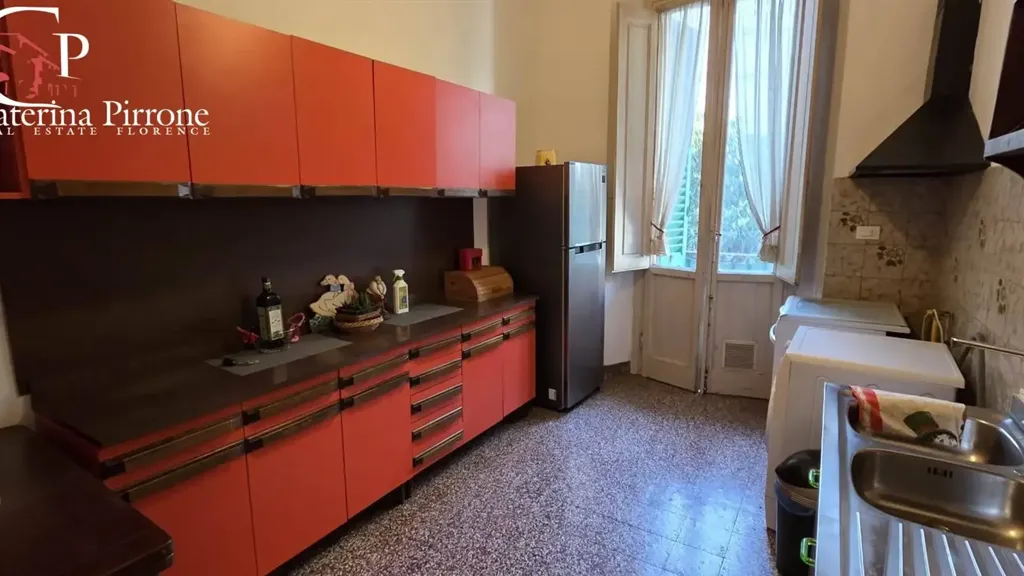 Köök - Quadrilocale in Historic Stone Building, Florence