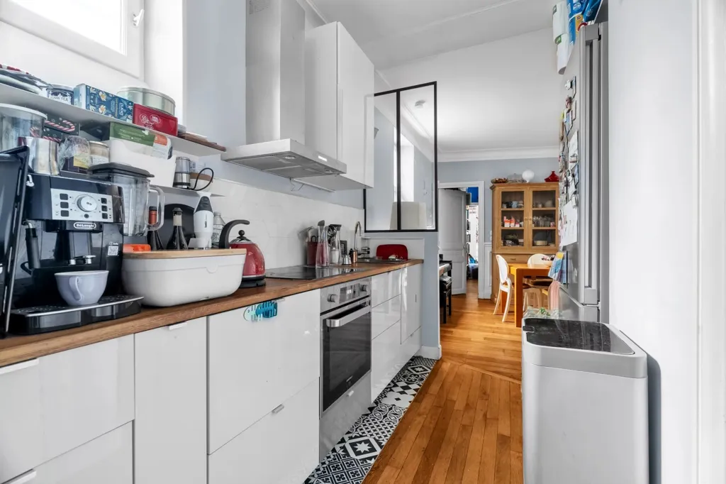 Cuisine - Appartement de Charme avec Parquet d'Origine à Paris
